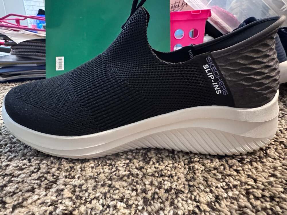 Skechers Hands Free Slip-ins Ultra Flex 3.0 Smooth Step Black Women's Size 10 Wi